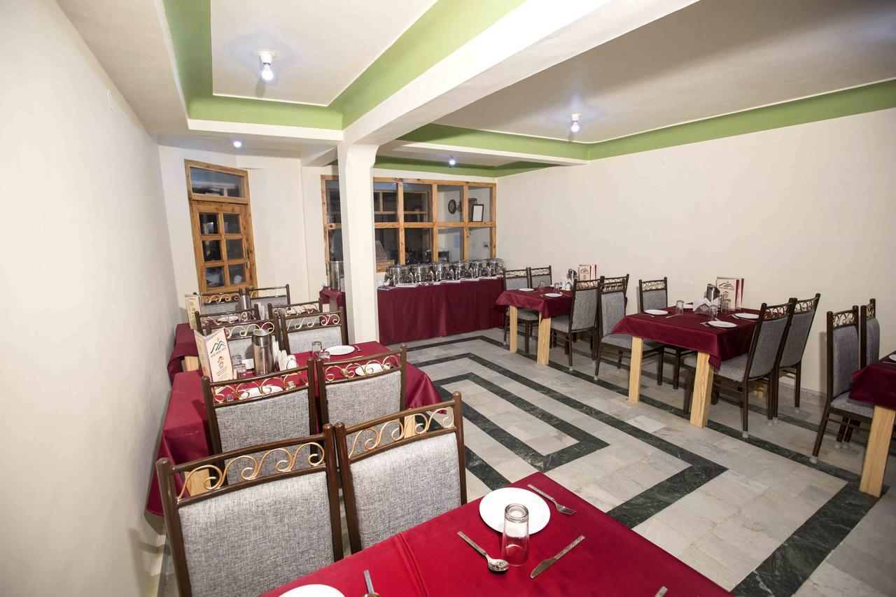 Hotel Nirmal Chhaya Manāli Exterior foto